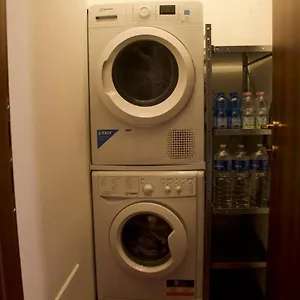 https://appartamento-mandiri.it-tuscanyhotel.com